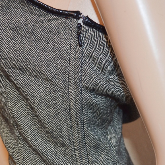 TOMMY HILFIGER JEANS Gray Herringbone Wool Blend Faux Leather Trim Sheath Dress - Picture 5 of 8